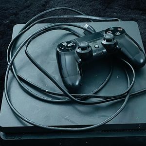 Playstation 4 Slim